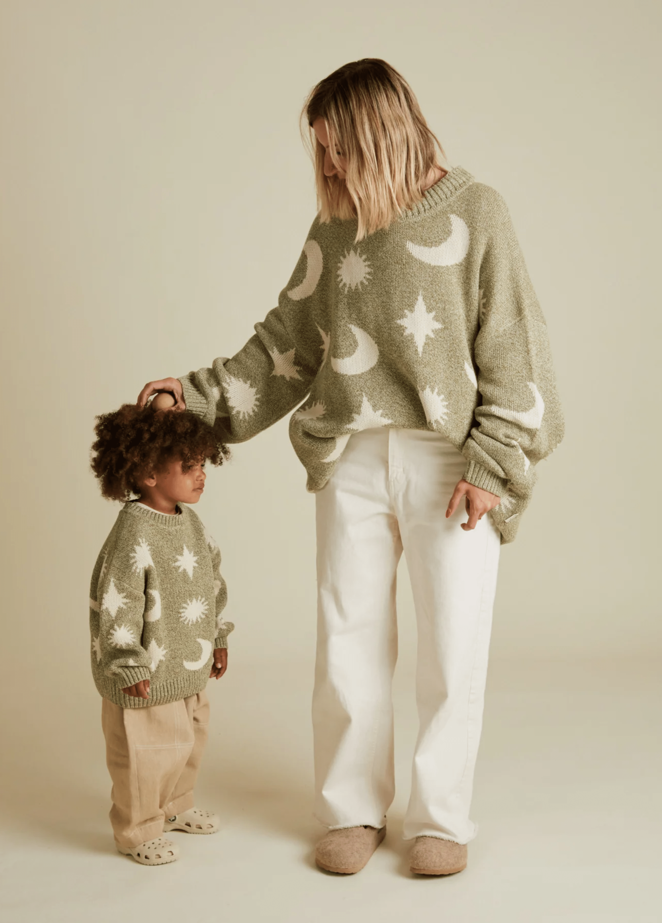 Cozmo sweater matcha moon star - Charly's
