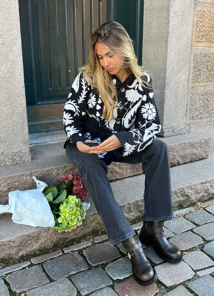 Maggie suzani jacket washed black