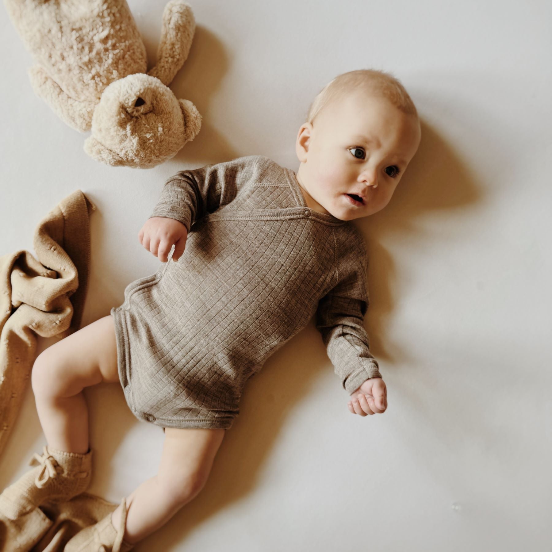 Wikkelromper merino wol sesam - Charly's