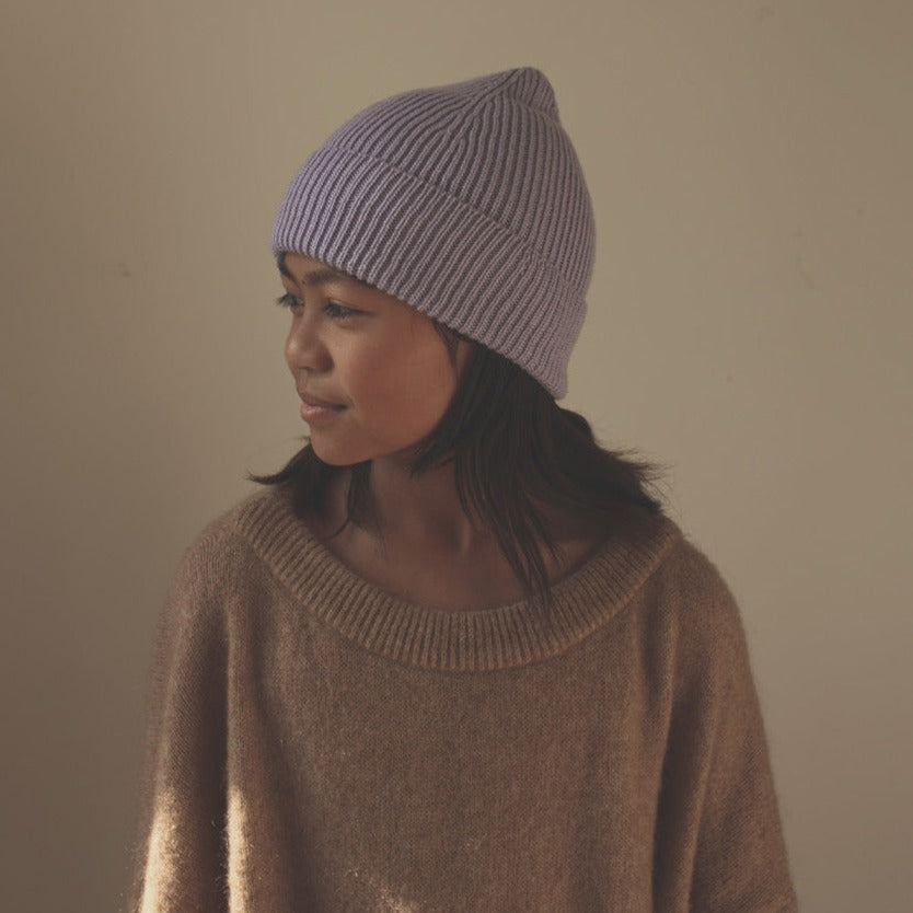 Lila beanie gebreide voor kids van HVID.