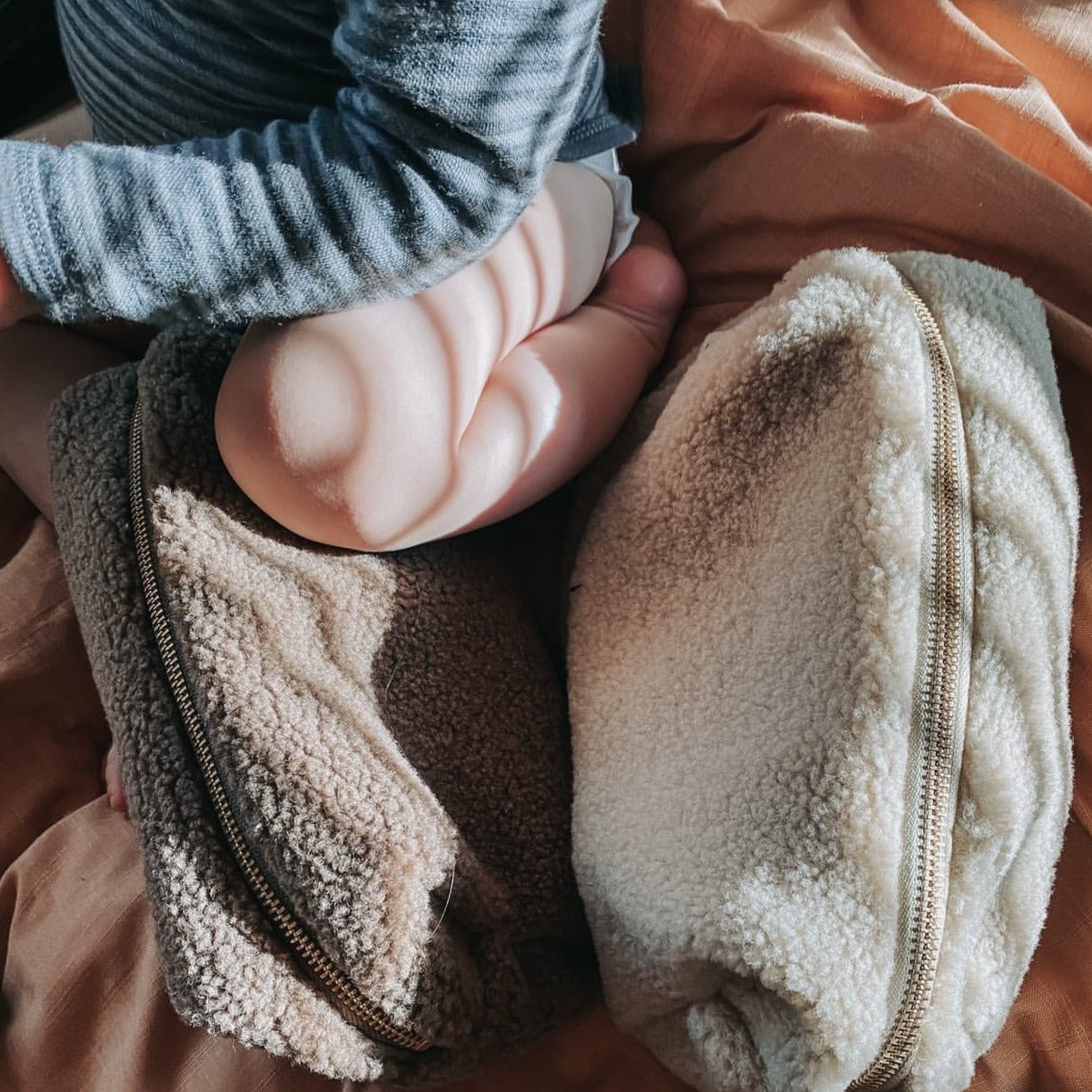 Studio NOOS Etui ecru teddy