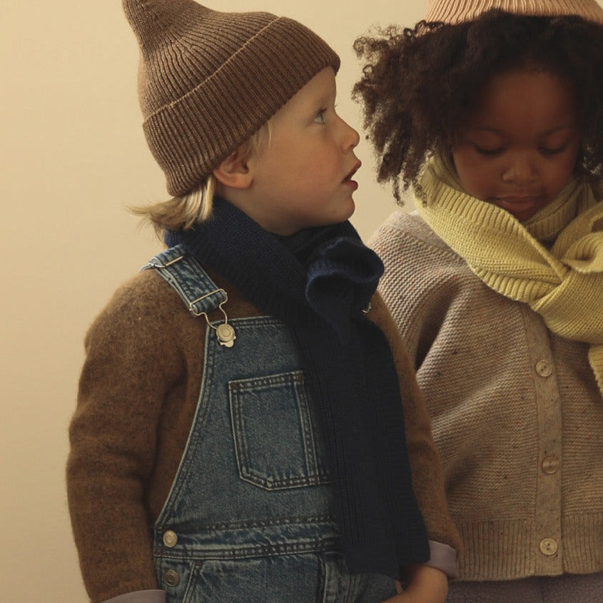 Gebreide sjaal voor baby's kinderen in de kleur blauw van HVID.